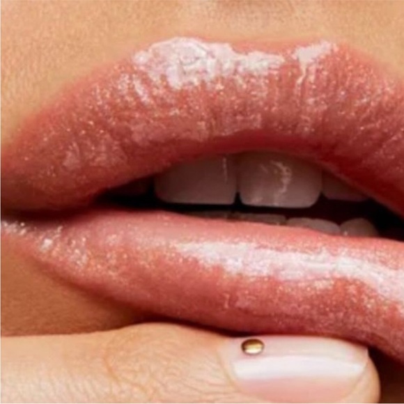 MAC Gift Set 4 lip glosses Objects Of Affection Ltd Edition Multi-Win Host Pick! - Picture 9 of 16